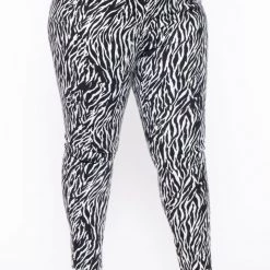 DIAMANTE Plus Size Aiva Zebra Jeans- Black/White 10 DIAMANTE Plus Size Aiva Zebra Jeans- Black/White