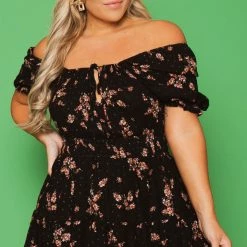 Curvy Sense New Arrivals Plus Size Floral Sienna Swiss Dot Keyhole Dress -Black