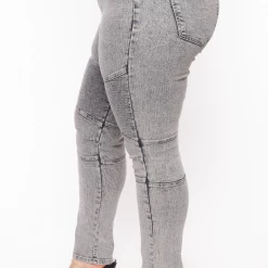 DIAMANTE Plus Size Acid Wash Jeans - Grey