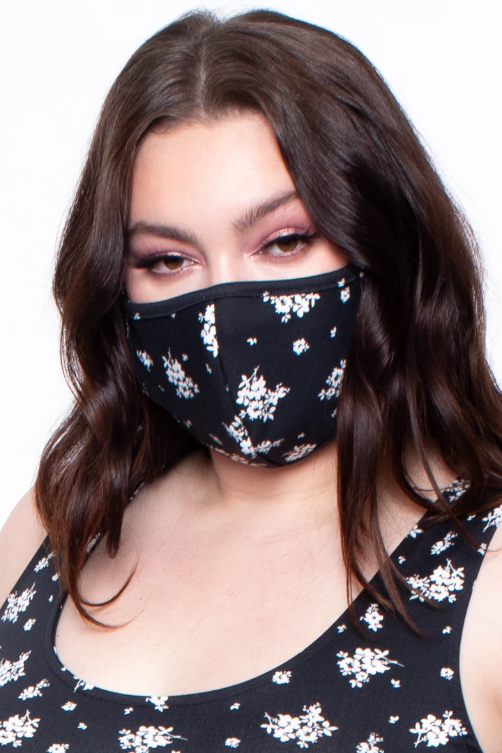 Curvy Sense Face Masks Washable & Reusable Printed Face Mask - Ditsy Flowers 3 Curvy Sense Face Masks Washable & Reusable Printed Face Mask - Ditsy Flowers