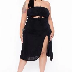 Curvy Sense Plus Size Cleo Ruched Ring Dress - Black Party Shop