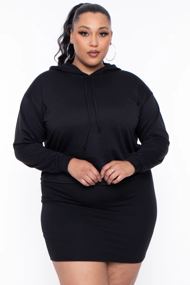 Curvy Sense Essential Mix Plus Size Essential Cropped Hoodie - Black 3 Curvy Sense Essential Mix Plus Size Essential Cropped Hoodie - Black