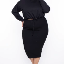 Curvy Sense Essential Mix Plus Size Essential Cropped Pullover Sweatshirt - Black