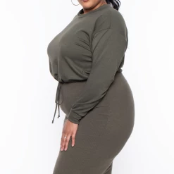 Curvy Sense Essential Mix Plus Size Essential Cropped Pullover Sweatshirt - Olive
