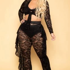 Curvy Sense Sets Plus Size Floral Lace Top & Ruffle Pants Set - Black