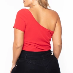 Curvy Sense Plus Size Asymmetric Ribbed Crop Top - Red Tops