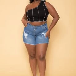 Curvy Sense Tops Plus Size Contrast Stitch Crop Top - Black