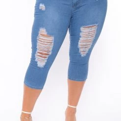 Diamante Plus Size Tobi Distressed Capri Jeans - Light Wash