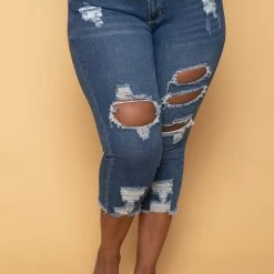 DIAMANTE Plus Size On The Go Denim Capri Pants - Medium Wash