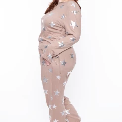 SYMPHONY Plus Size Stars Cozy Tracksuit Set - Mocha Matching Sets