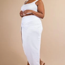 The Curve La New Arrivals Plus Size Kristin Matching Skirt Set - White