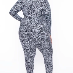 Zenana Plus Size Jaguar Cozy Tracksuit Set - Grey Matching Sets 10 Zenana Plus Size Jaguar Cozy Tracksuit Set - Grey Matching Sets